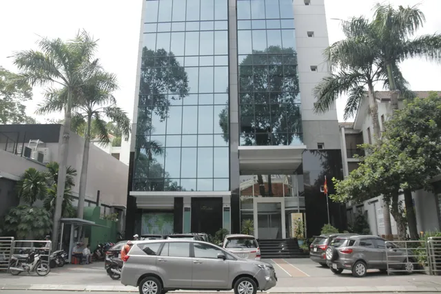 Loyal Office Building